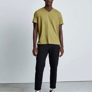 Everlane Green Yellowish V Neck Organic Cotton Tshirt size Small
